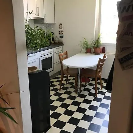 Appartement Einfache 15 Min Vom Bahnhof